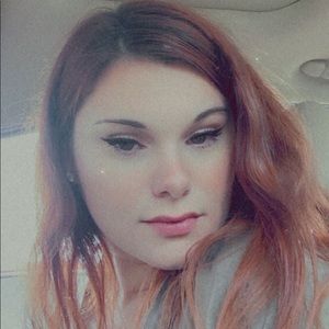 Meet your Posher, Gabby